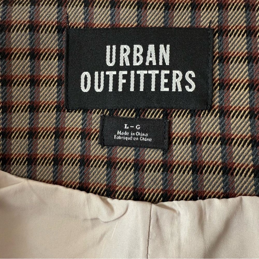 UO Adrian Twill Tailored Vest Top - Picture 8 of 12